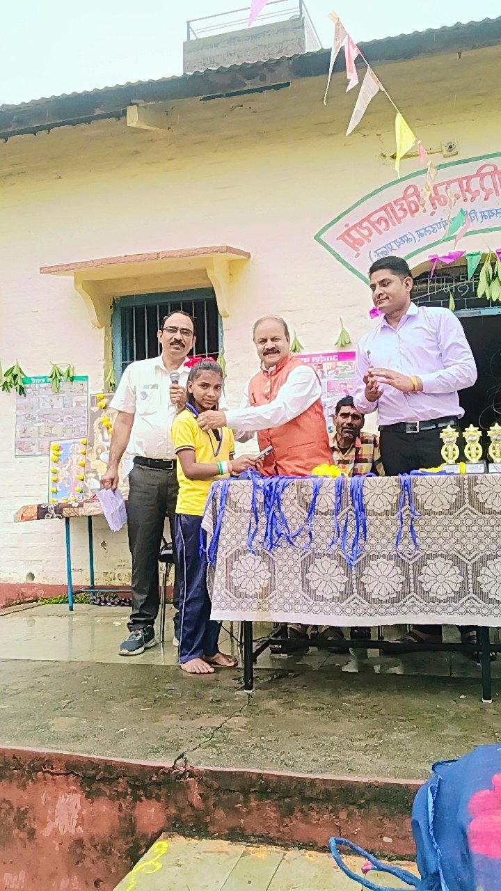एकीकृत शासकीय माध्यमिक विद्यालय लोहांगी में धूमधाम से मनाया गया स्वतंत्रता दिवस - मध्य प्रदेश - LALITPUR LIVE TV