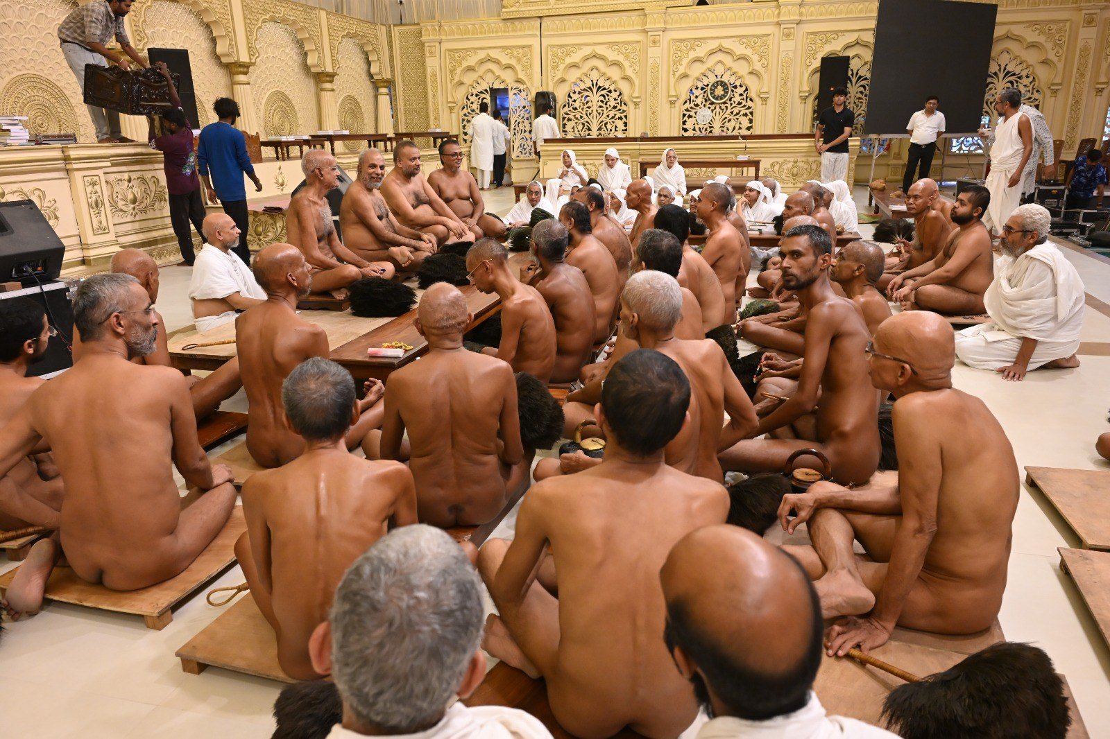 सम्मेद शिखरजी में क्षमावाणी पर्व पर जुटे विभिन्न परंपराओं के संत, मुनि प्रमाण सागर ने दिया जीवन में क्षमा उतारने का संदेशसम्म