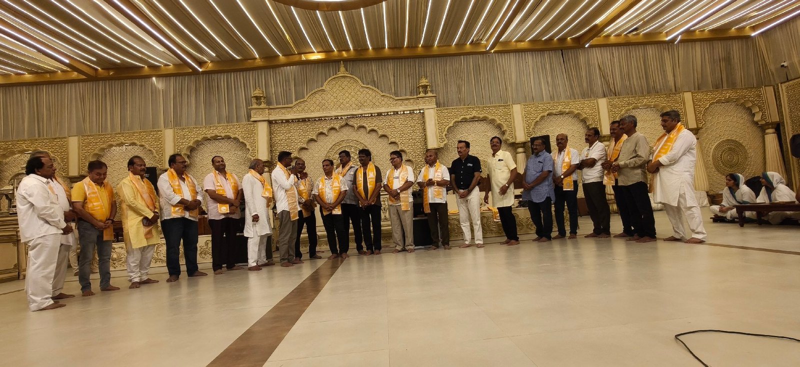 भक्तों की सेवा भी भगवान की पूजा, श्रद्धा में विवेक जरूरी : मुनि श्री प्रमाणसागर - मध्य प्रदेश - LALITPUR LIVE TV