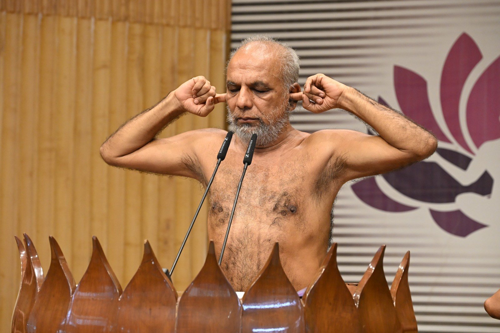 विश्व योग दिवस" पर मुनि श्री प्रमाण सागर ने बताया "भावनायोग" का वैज्ञानिक और आध्यात्मिक महत्व