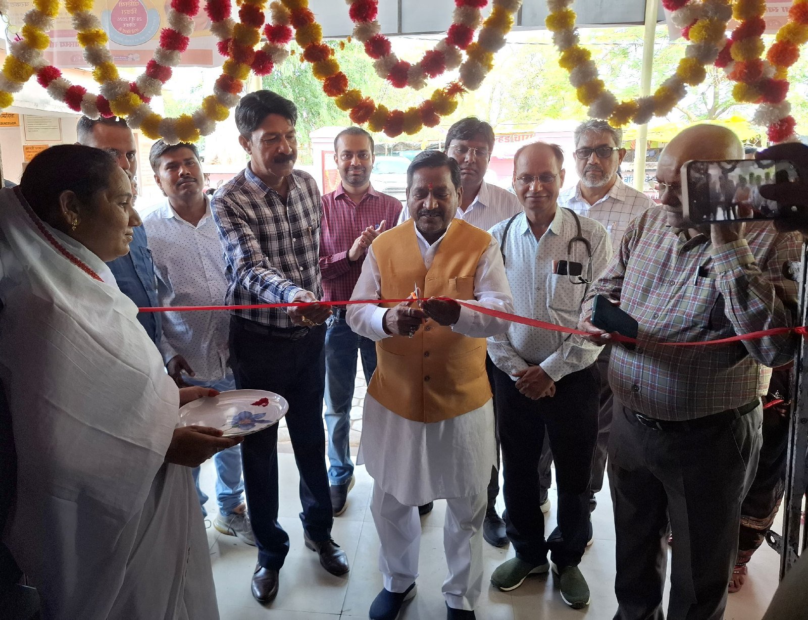 पल्स पोलियो राष्ट्रीय टीकाकरण अभियान के अंतर्गत 'बूथ दिवस' का आयोजन किया गया इस कार्यक्रम का उद्घाटन सदर विधायक रामरतन कुशवाहा द्वारा किया गया