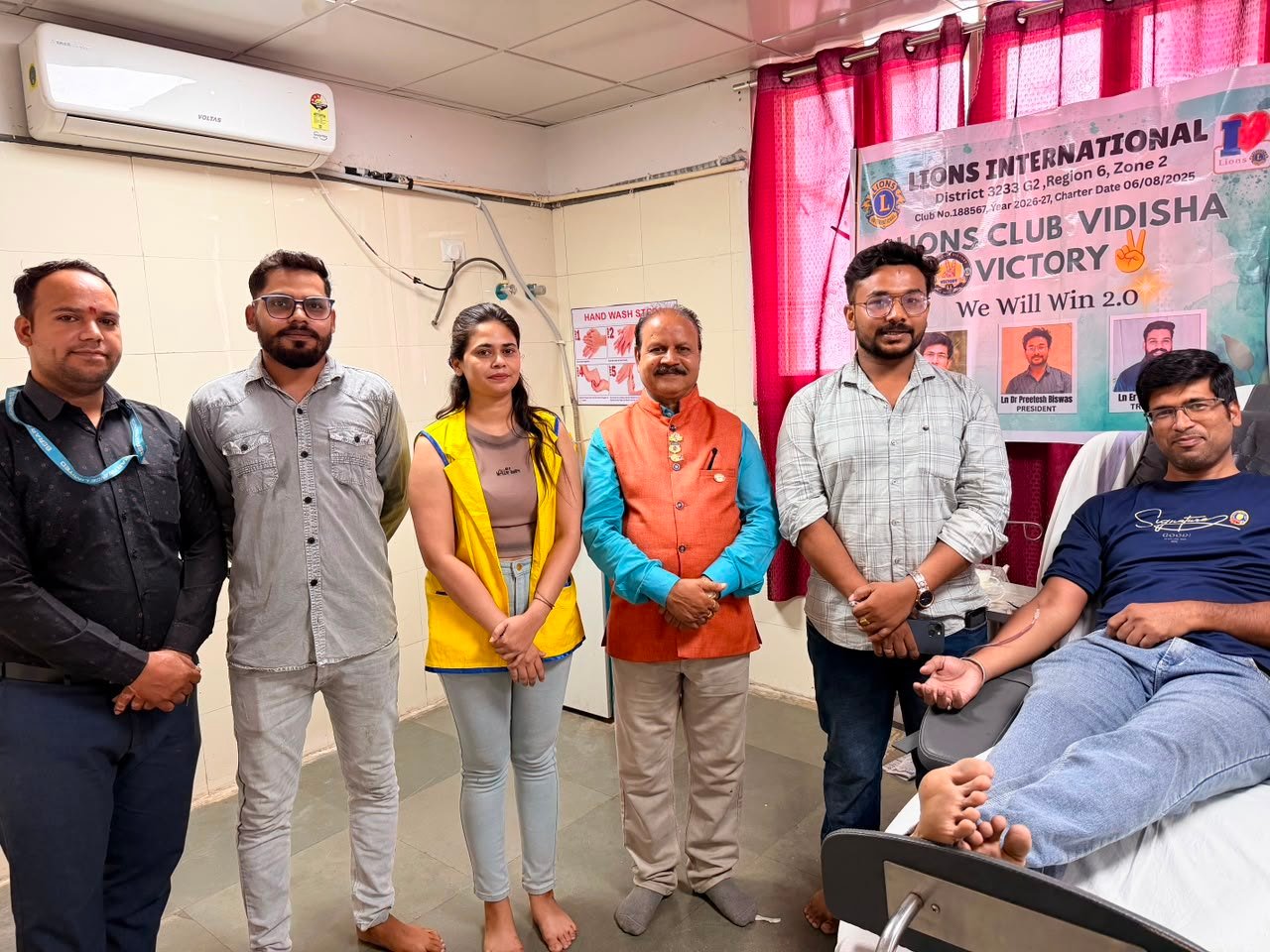 ऐतिहासिक शुरुआत: लायंस क्लब विदिशा विक्ट्री ने डॉक्टर्स डे पर रक्तदान कर शुरू किया नया सत्र 'WE WILL WIN 2.0'