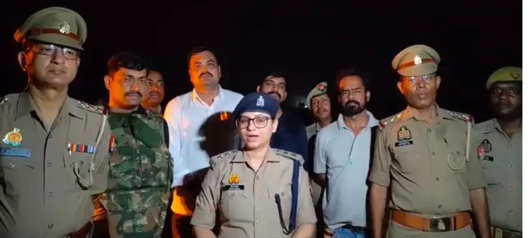 झांसी: एनआरआई के घर लाखों की चोरी करने वाले बदमाशों से पुलिस की मुठभेड़