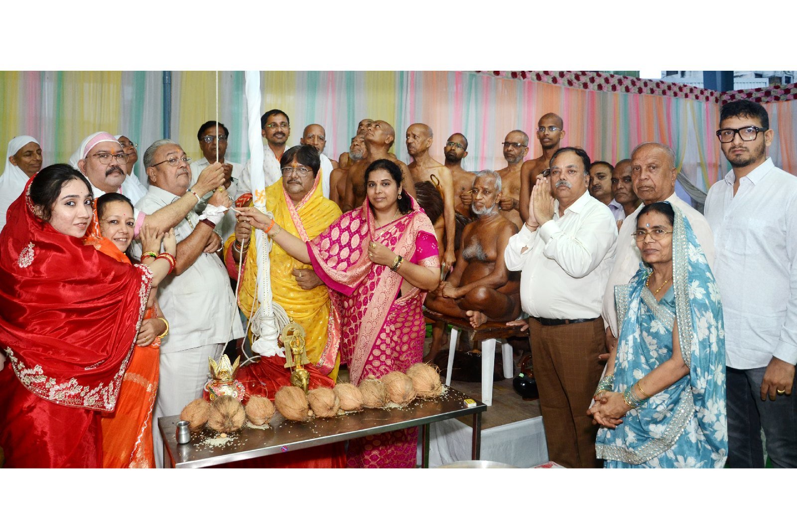 विनम्र चातुर्मास–2026 : श्रीजी के मंगल आगमन, प्रतिमा स्थापना एवं धर्म ध्वजारोहण के साथ 44 दिवसीय श्री कल्याण मंदिर महामंडल विधान का शुभारंभ
