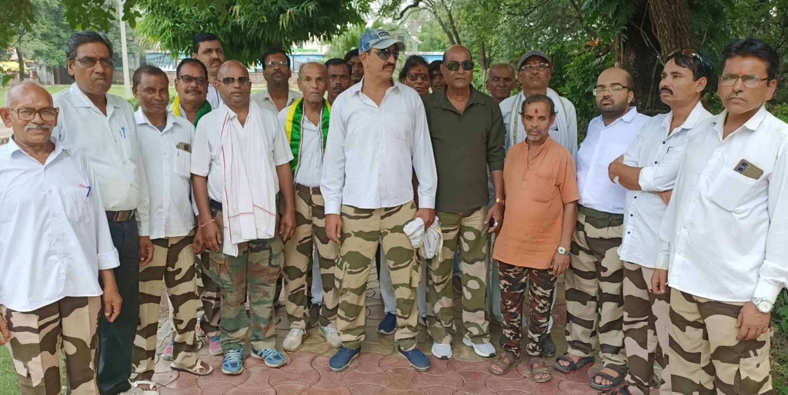 ललितपुर राजकीय मेडिकल कॉलेज में बायोमेट्रिक और फेस स्क्रीनिंग से उपस्थिति दर्ज कराने की बुंदेलखंड़ विकास सेना ने जताई नाराजगी