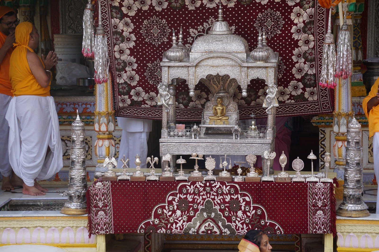 अनंत चौदस की धारा के साथ दशलक्षण धर्म का हुआ समापन,श्री शीतलनाथ दिगम्बर जैन बड़ा मंदिर, किला अंदर में हुआ भव्य इंद्र सभा का म