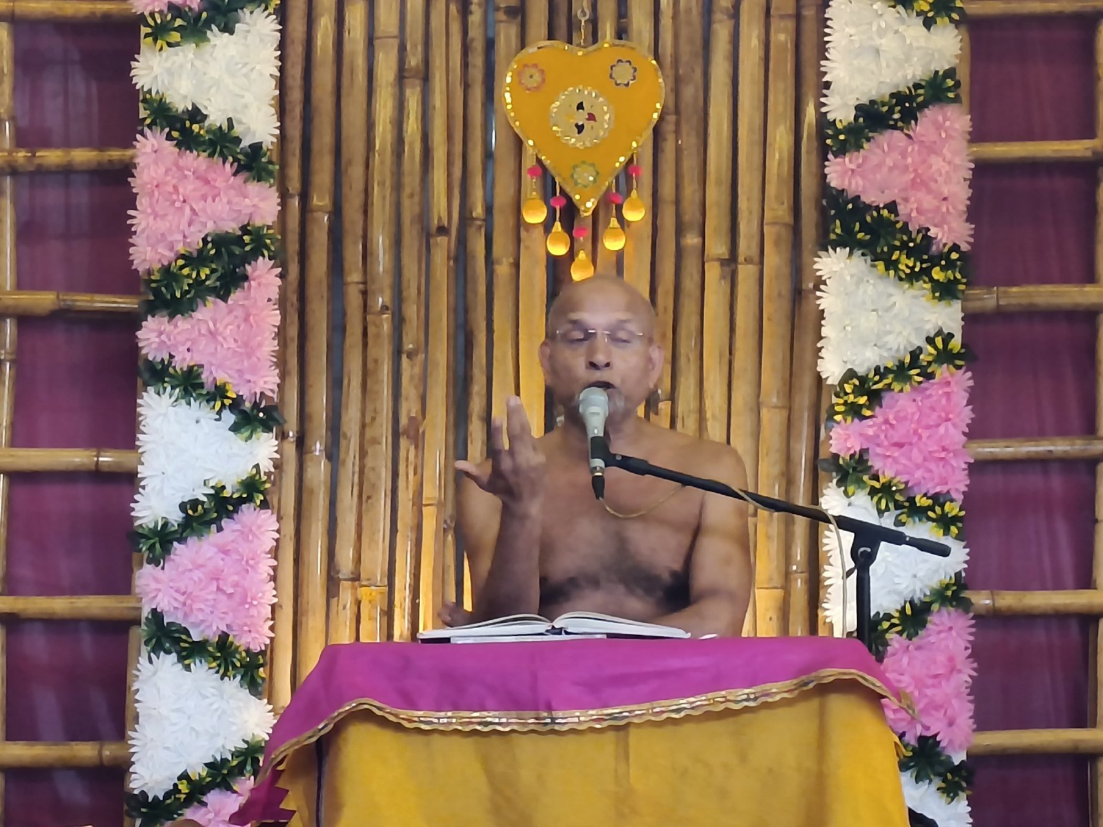 सुख चाहिए तो पहले सुख का रास्ता पहचानें, साधनों में नहीं आत्मा में खोजें : मुनि श्री निर्णय सागर महाराज - मध्य प्रदेश - LALIT