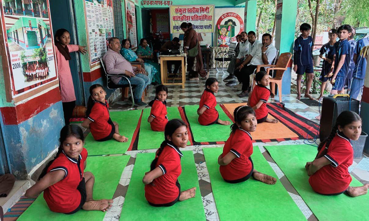 सिमरधा में संकुल स्तरीय मिनी बाल क्रीड़ा प्रतियोगिता संपन्न, छात्रों ने दिखाया खेल कौशल